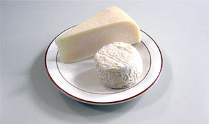 山羊のミルクからできたチーズ